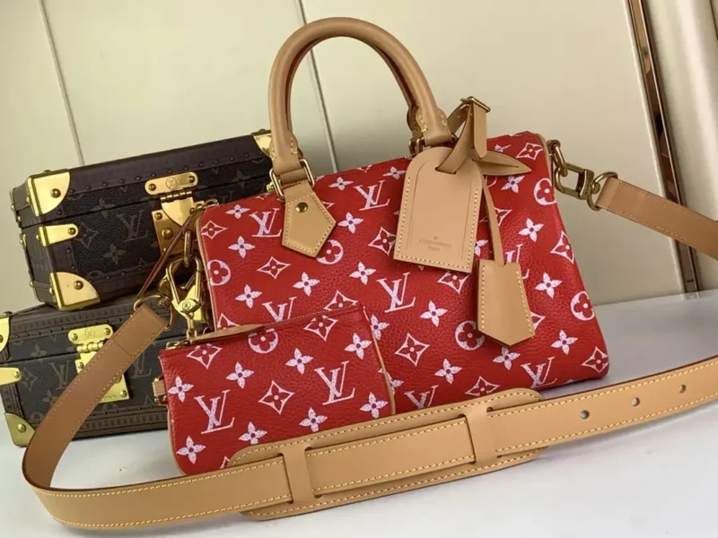 129517-1.webp LOUIS VUITTON SPEEDY P9 BANDOULIÈRE 25 Red