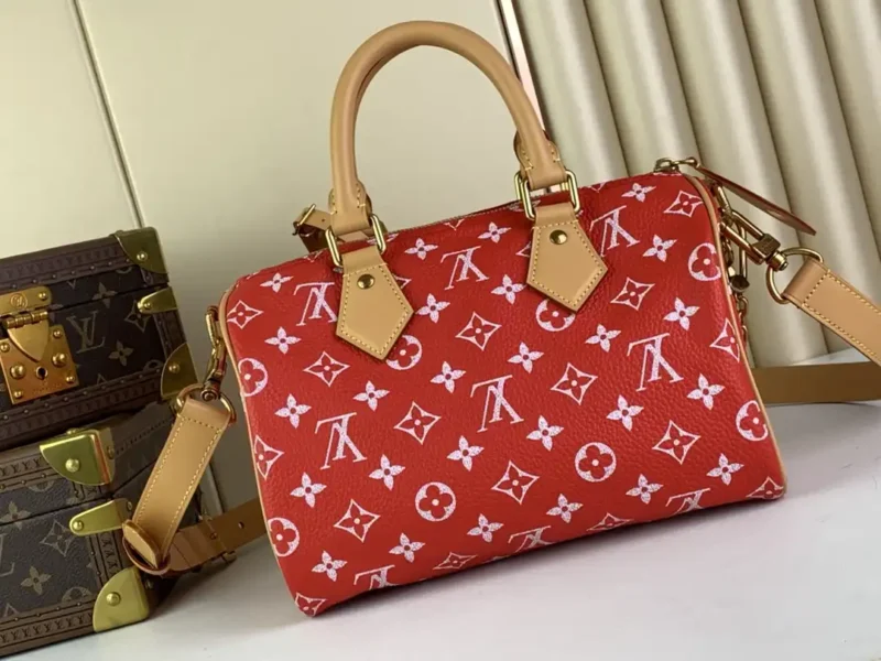 129519-1.webp LOUIS VUITTON SPEEDY P9 BANDOULIÈRE 25 Red