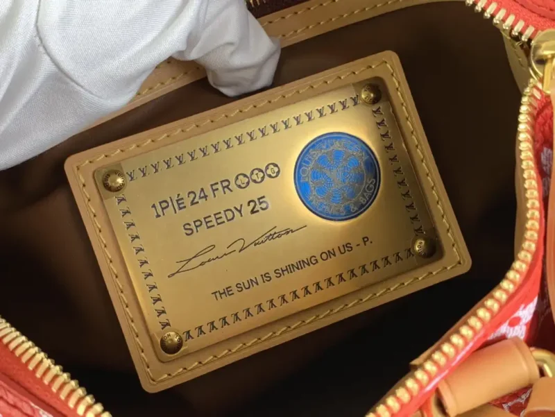 129524-1.webp LOUIS VUITTON SPEEDY P9 BANDOULIÈRE 25 Red