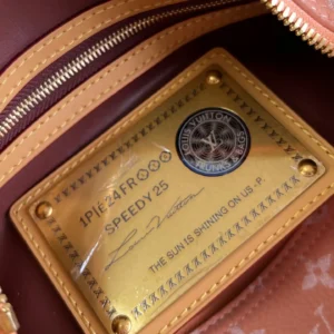 LOUIS VUITTON SPEEDY P9 BANDOULIÈRE 25 M24437(25*15*15cm) Summer Peach