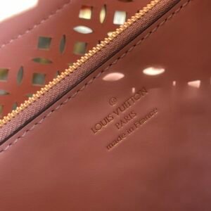 Louis Vuitton Capucines Handlebag-21* 14* 8&27*21*10CM