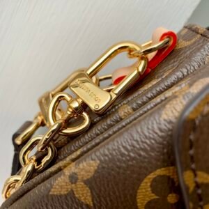 Louis Vuitton Pochette Metis Handbags-21.5*13.5*6CM