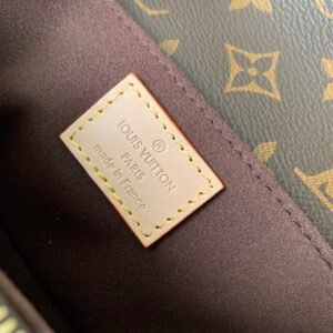 Louis Vuitton Pochette Metis Handbags-21.5*13.5*6CM