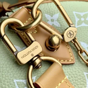 LOUIS VUITTON SPEEDY P9 BANDOULIÈRE 30 M14064 (32*22.5*18cm) Frozen Lime