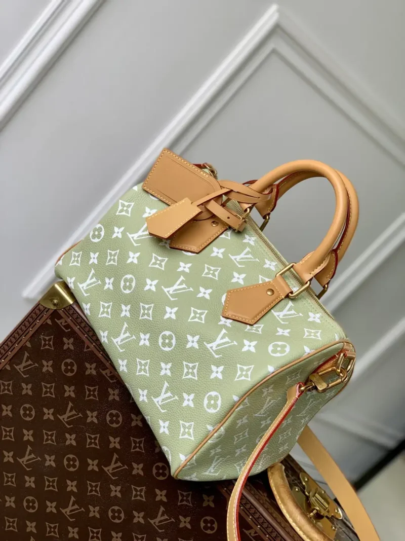 LOUIS VUITTON SPEEDY P9 BANDOULIÈRE 30 M14064 (32*22.5*18cm) Frozen Lime