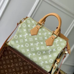 LOUIS VUITTON SPEEDY P9 BANDOULIÈRE 30 M14064 (32*22.5*18cm) Frozen Lime