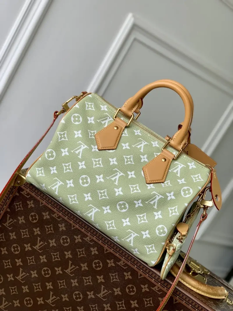 LOUIS VUITTON SPEEDY P9 BANDOULIÈRE 30 M14064 (32*22.5*18cm) Frozen Lime