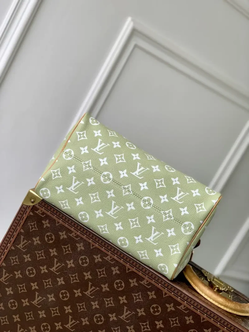 LOUIS VUITTON SPEEDY P9 BANDOULIÈRE 30 M14064 (32*22.5*18cm) Frozen Lime