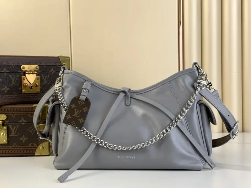 LOUIS VUITTON CARRYALL CARGO PM 33*23*15cm