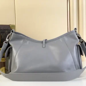 LOUIS VUITTON CARRYALL CARGO PM 33*23*15cm