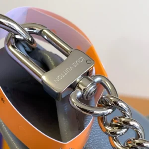 LOUIS VUITTON CARRYALL CARGO PM 33*23*15cm