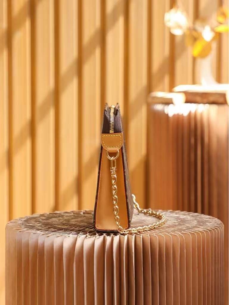 LouisV M47543 Toiletry Pouch on Chain-26x20x3CM (2 set)