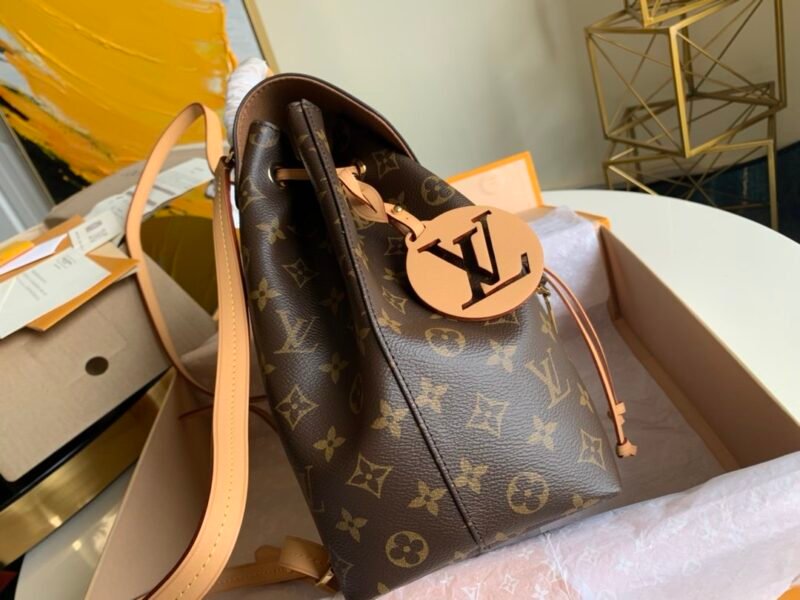 Louis Vuitton Montsouris Backpack-27.5 x 33.0 x 14.CM