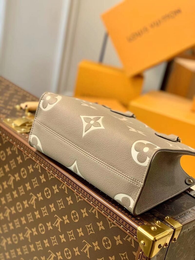 Louis Vuitton Onthego Handbag-28*11*19CM