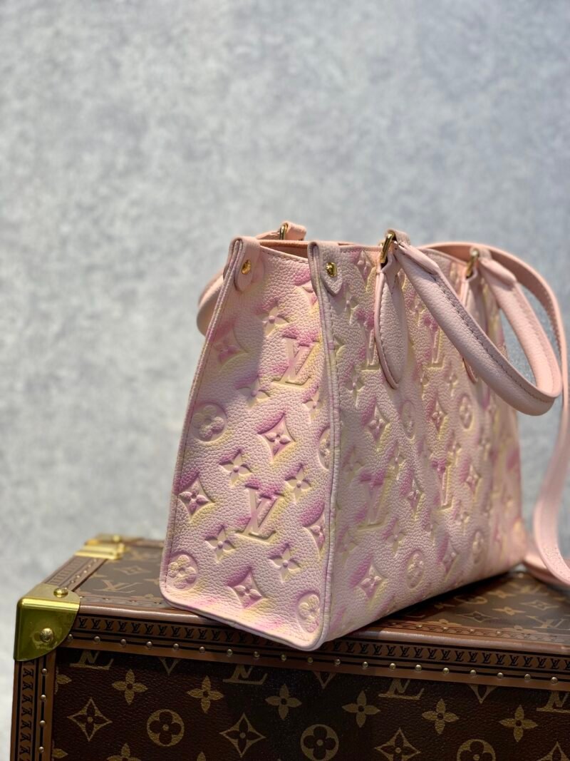 Louis Vuitton Onthego Handbag-25*19*11.5 CM