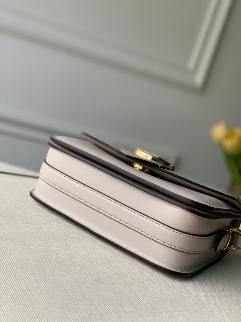 Louis Vuitton Pont 9 Handbags-23*15*8CM