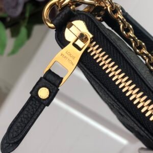 Louis Vuitton Easy Pouch On Strap-19×11.5x3CM