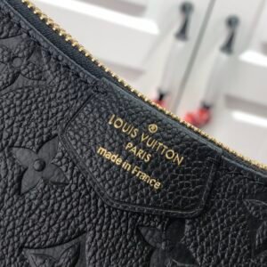 Louis Vuitton Easy Pouch On Strap-19×11.5x3CM