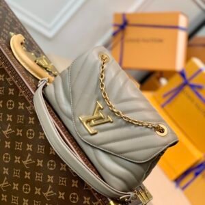 Louis Vuitton New Wave Bag-24x14x9CM