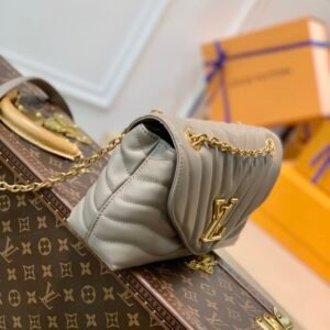 Louis Vuitton New Wave Bag-24x14x9CM