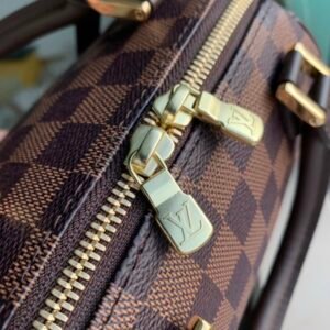 Louis Vuitton Handbags-23*13*14CM