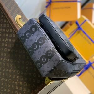 Louis Vuitton Utilitary Backpack M45962-30*42*14CM