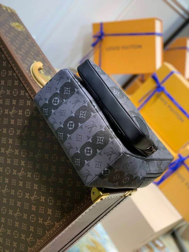 Louis Vuitton Utilitary Backpack M45962-30*42*14CM