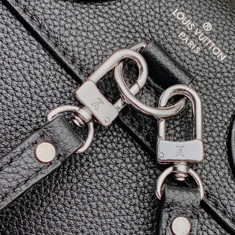 Louis Vuitton Backpack M54573-16*19.4*10CM