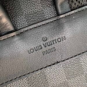 Louis Vuitton Josh Backpack-32*40*13CM