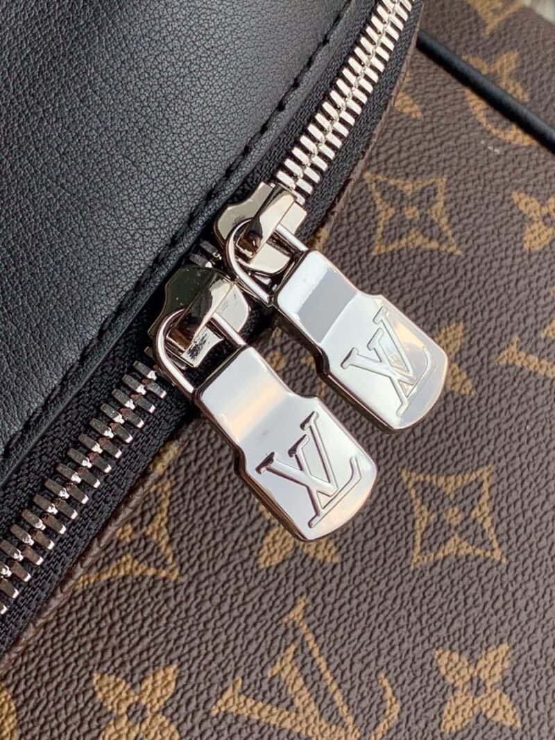 Louis Vuitton Josh Backpack-32*40*13CM