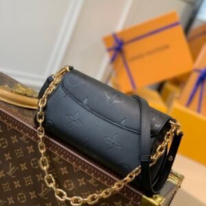 Louis Vuitton Favorite M45819-24 x 14 x 9CM