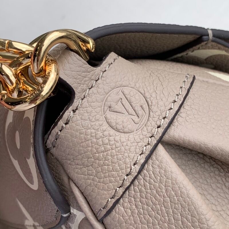 bag-20143432rewrwe_5_.jpg Louis Vuitton Favorite M45819-24 x 14 x 9CM