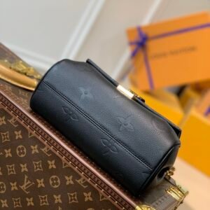 Louis Vuitton Favorite M45819-24 x 14 x 9CM