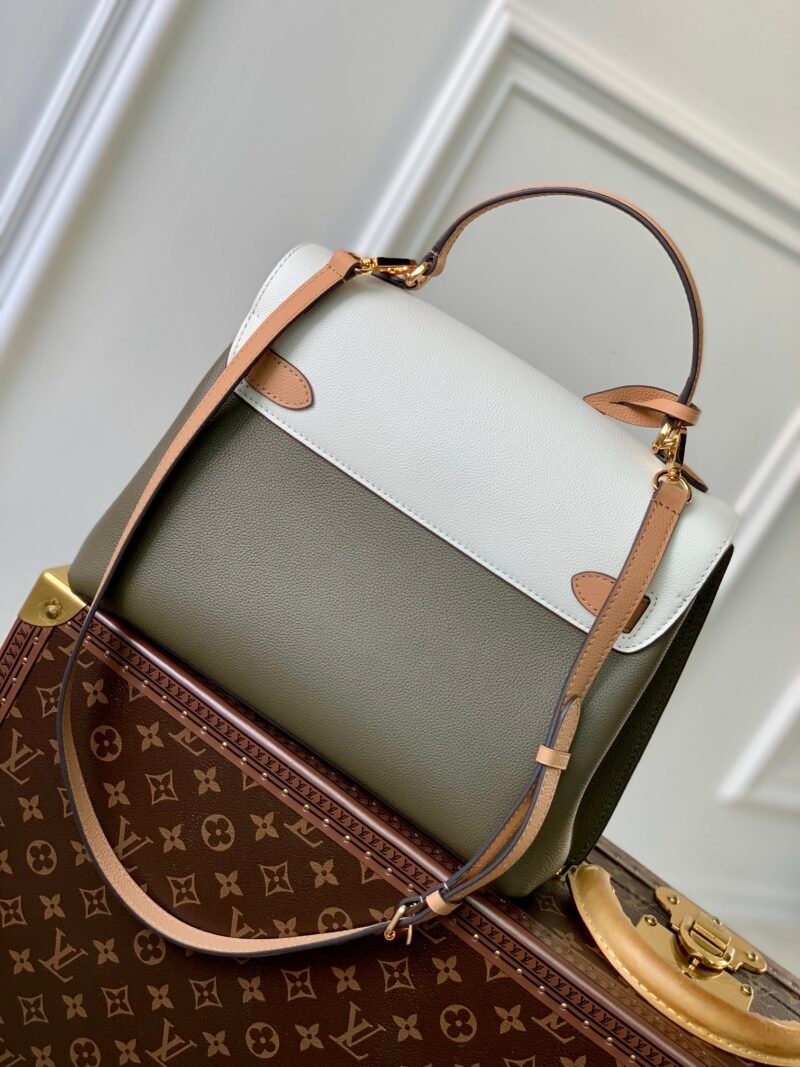 Louis Vuitton Lockme Ever M51395-31*46*17CM