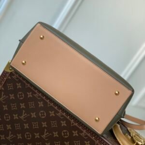 Louis Vuitton Lockme Ever M51395-31*46*17CM