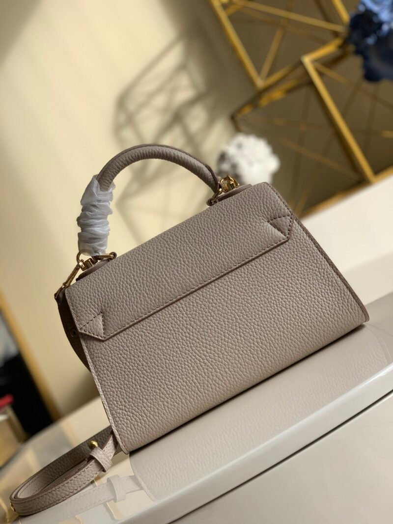 Louis Vuitton Twist One Handle-17.0 x 25.0 x 11CM