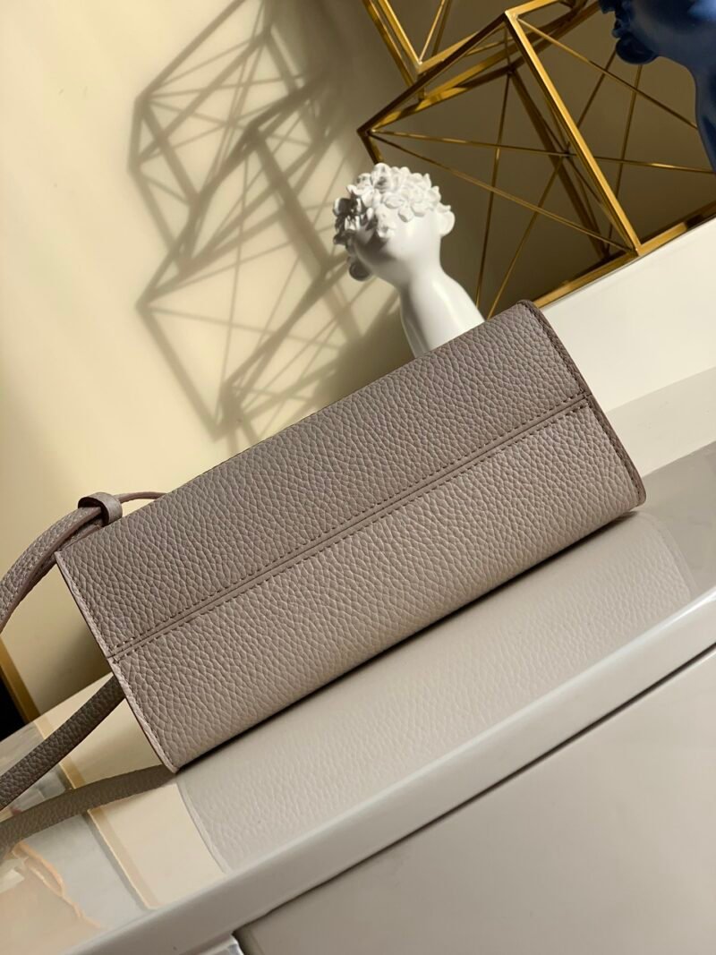 Louis Vuitton Twist One Handle-17.0 x 25.0 x 11CM