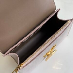 Louis Vuitton Twist One Handle-17.0 x 25.0 x 11CM