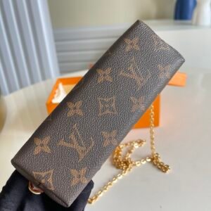 Louis Vuitton Cosmetic Pouch & Chain Bag M47515 17*12*6CM
