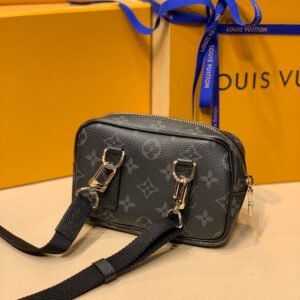 Louis Vuitton Taigarama Outdoor Bag-M30755-15*9*7CM