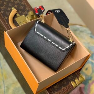 Louis Vuitton Wild at Heart Twist MM-23*17*9.5CM