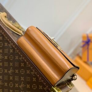 Louis Vuitton Twist MM-23*18*8CM