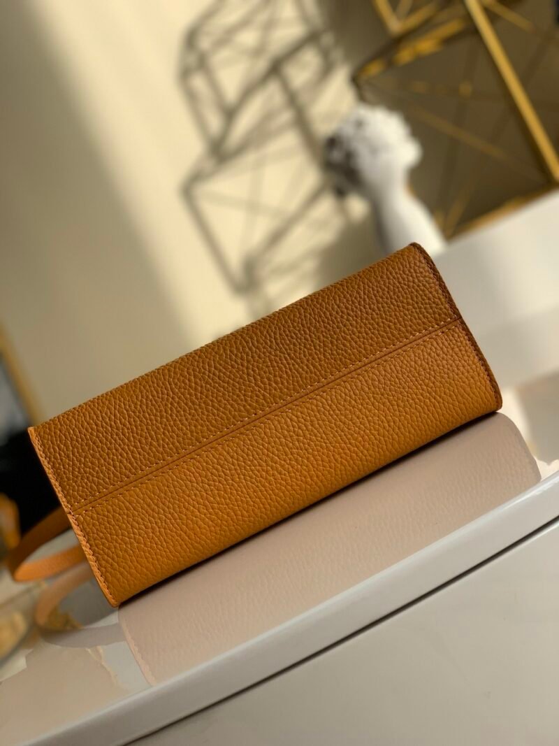 Louis Vuitton Twist One Handle-17.0 x 25.0 x 11CM