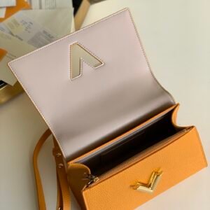 Louis Vuitton Twist One Handle-17.0 x 25.0 x 11CM