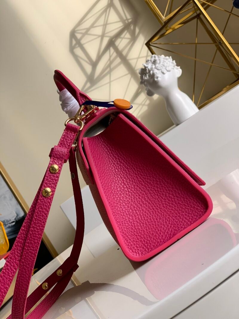 Louis Vuitton Twist One Handle-17.0 x 25.0 x 11CM