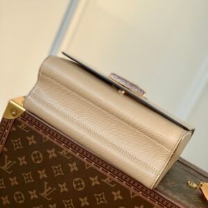Louis Vuitton Twist MM-23*18*8CM