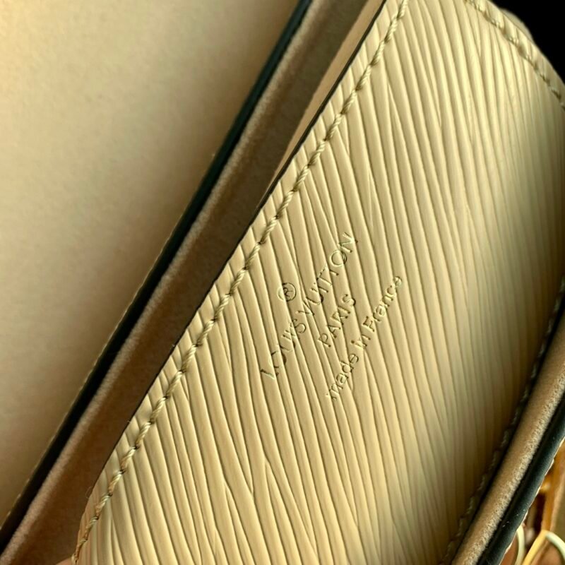 Louis Vuitton Twist MM-23*18*8CM