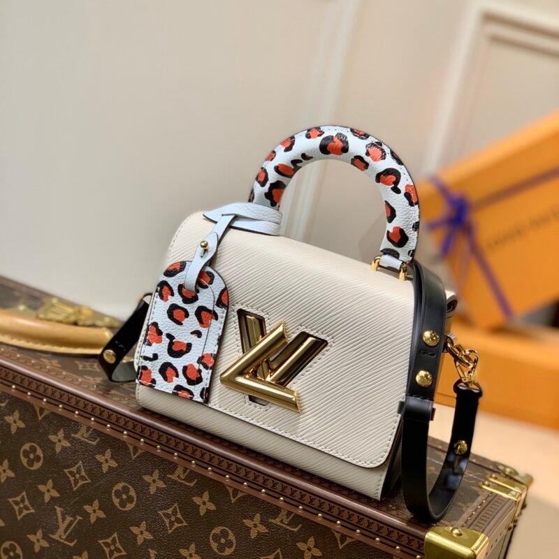 Louis Vuitton Twist -18*13*9CM