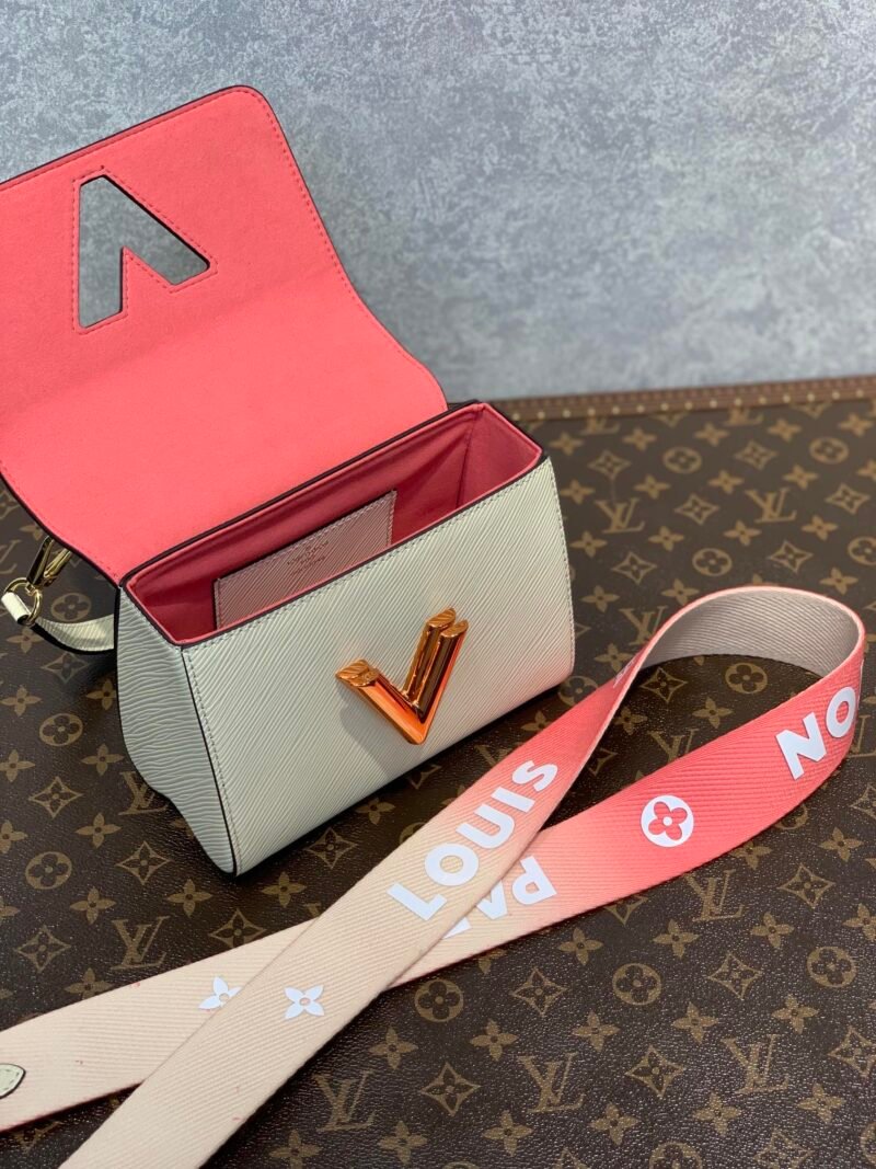 Louis Vuitton Twist -18*13*9CM