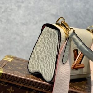 Louis Vuitton Twist -18*13*9CM